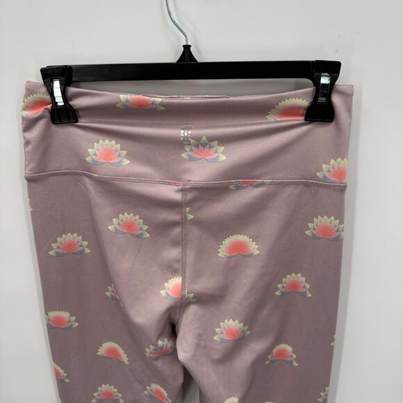 FREE PEOPLE FP Movement Lilac Lotus Leggings // M - Picture 9 of 11